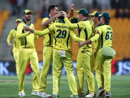Pat Cummins, Adam Zampa shines, as Australia beat Pakistan by 80 runs in 3rd ODI to win Series | PAK v AUS: कमिंस-जंपा की गेंदबाजी के आगे पाकिस्तान 186 पर सिमटा, ऑस्ट्रेलिया ने 80 रन से रौंद जीती वनडे सीरीज