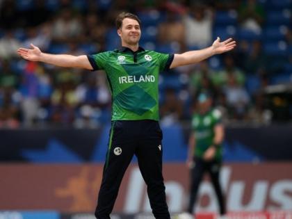W-W-W-W-W 5 wickets 5 balls 2-3 overs 16 runs 5 wick Curtis Campher creates history Ireland world-first domestic T20 game first-time men's professional cricket | W-W-W-W-W, 5 गेंद और 5 विकेट, कर्टिस कैंफर ने रचा इतिहास, पहली बार किसी खिलाड़ी...