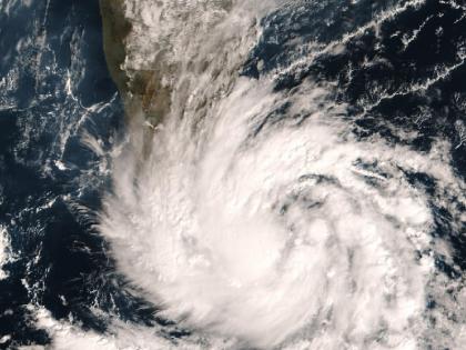 Cyclone Ditwah Heavy rains lash Tamil Nadu and Puducherry postpones all exams at Puducherry Central University cancels flights | Cyclone Ditwah: तमिलनाडु और पुडुचेरी में भारी बारिश, पुडुचेरी केंद्रीय विश्वविद्यालय के सारे एग्जाम पोस्टपोन, उड़ानें रद्द Cyclone Ditwah Heavy rains lash Tamil Nadu and Puducherry postpones all exams at Puducherry Central University cancels flights | Cyclone Ditwah: तमिलनाडु और पुडुचेरी में भारी बारिश, पुडुचेरी केंद्रीय विश्वविद्यालय के सारे एग्जाम पोस्टपोन, उड़ानें रद्द