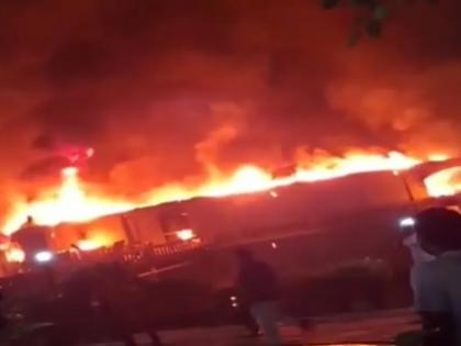 Cylinder blast in Goa nightclub claims 23 lives, including kitchen staff and tourists see video | गोवा के नाइट क्लब में सिलेंडर विस्फोट में रसोई कर्मचारियों और पर्यटकों समेत 23 लोगों की मौत Cylinder blast in Goa nightclub claims 23 lives, including kitchen staff and tourists see video | गोवा के नाइट क्लब में सिलेंडर विस्फोट में रसोई कर्मचारियों और पर्यटकों समेत 23 लोगों की मौत