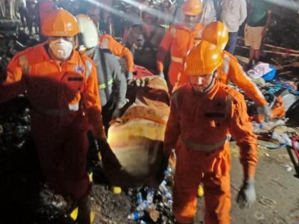 Maharashtra: Bodies of 2 persons have been recovered by civil administration after Tiware dam in Ratnagiri was breached. | महाराष्ट्र में भारी बारिश के बाद रत्नागिरी में डैम टूटा, 6 की मौत, कई लोग लापता, 7 गांवों में बाढ़ के हालात