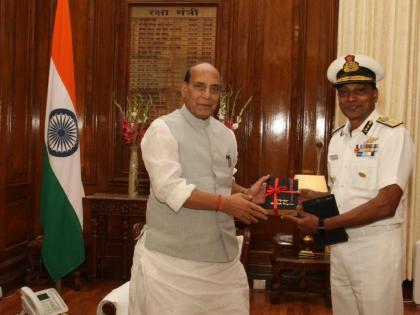 Defense Minister Rajnath Singh said that the airborne AN 32 was fully capable of flying and was unfortunate | राजनाथ सिंह ने कहा, हादसे का शिकार हुआ वायुसेना का विमान एएन32 उड़ान भरने में पूरी तरह से सक्षम था