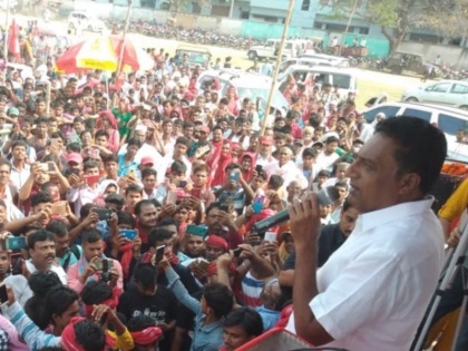 kanhaiya kumar begusarai prakash raj campaign for lok sabha elections | लोकसभा चुनाव 2019: कन्हैया कुमार के लिए बेगूसराय पहुंचे 'सिंघम' के 'जयकांत शिकरे', कर दिया ऐलान