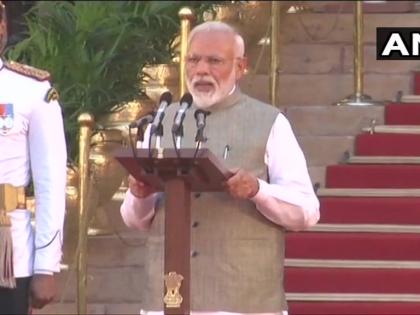 Narendra Modi takes oath as the Prime Minister of India for a second term. | नरेंद्र मोदी : हर मैदान फ़तह के साथ दूसरी पारी का आग़ाज़, सत्ता के शिखर पर पहुंचने वाले तीसरे प्रधानमंत्री बन गए