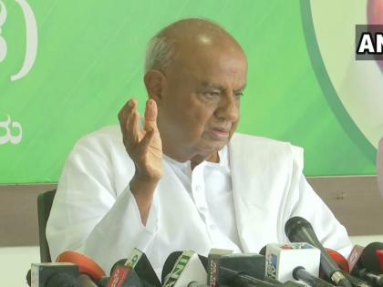 Former PM and JDS leader HD Deve Gowda: I've called a meeting of leaders of our party tomorrow. | पूर्व पीएम देवेगौड़ा ने कहा, कांग्रेस, जदएस नेताओं की बयानबाजी से आहत हूं Former PM and JDS leader HD Deve Gowda: I've called a meeting of leaders of our party tomorrow. | पूर्व पीएम देवेगौड़ा ने कहा, कांग्रेस, जदएस नेताओं की बयानबाजी से आहत हूं