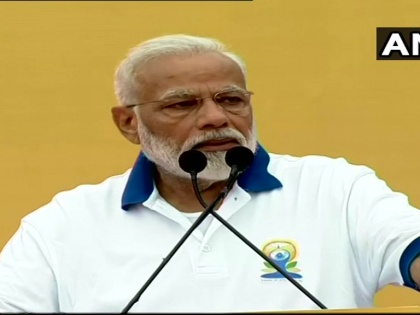 PM Narendra Modi at Prabhat Tara ground in Ranchi: I extend my good wishes to all of you, in India & across the globe, on the occasion of | मोदी ने कहा, झारखंड प्रकृति के करीब है और योग इंसान को एक अलग ही एहसास कराता है