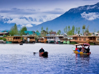 3 Beautiful Lakes in India perfect for boating and water adventure | झीलों के लिए फेमस हैं ये 3 शहर, बोटिंग और वाटरगेम के लिए परफेक्ट