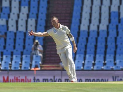 dale steyn becomes most test wicket taker of south africa breaks shaun pollock records | डेल स्टेन ने पाकिस्तान के खिलाफ टेस्ट मैच में रचा इतिहास, बनाया ये रिकॉर्ड