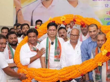 Bihar Assembly Elections Former minister and Dalit leader Chhedi Ram joins Congress along with his son Rakesh Ram Neeraj Kumar Singh Sanjeev Kumar Ram Pyare | पूर्व मंत्री और दलित नेता छेदी राम अपने पुत्र राकेश राम के साथ कांग्रेस में शामिल, नीरज कुमार सिंह, संजीव कुमार, राम प्यारे प्रसाद नट भी हाथ के साथ