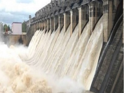 Five gates of Bargi dam of Jabalpur opened after rising water level | मध्य प्रदेश: जबलपुर के बरगी बांध के पांच गेट खोले गए, जल स्तर बढ़ने के बाद लिया गया फैसला
