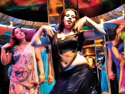 Mumbai Dance bar matter: Supreme Court relaxes stringent conditions set by Maharashtra government | मुंबई के डांस बार पर सुप्रीम कोर्ट का बड़ा फैसला, इन शर्तों के साथ दोबारा खोलने की मंजूरी