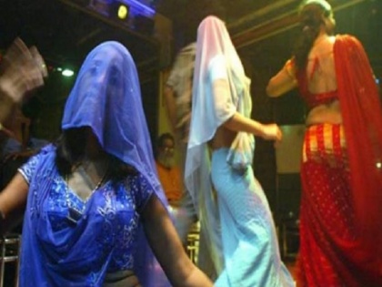Lockdown Maharashtra raids dance bars 11 women rescued 15 customers and four dance bar employees arrested | महाराष्ट्र में लॉकडाउनः डांस बार पर छापेमारी, 11 महिलाओं को बचाया, 15 ग्राहक और डांस बार के चार कर्मचारी अरेस्ट