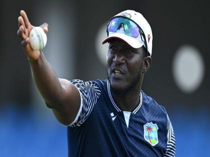 wi-vs-aus-1st-test-daren-sammy-fined-by-icc-for-criticising-tv-umpire | WI vs AUS, 1st Test: वेस्टइंडीज के कोच डैरेन सैमी को टीवी अंपायर की आलोचना करना पड़ा महंगा, ICC ने ठोंका जुर्माना