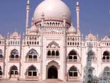 Coronavirus lockdown uttar pradesh lucknow saharnapur darul uloom deoband fatwa regarding sanitize mosque | दारुल उलूम देवबंद ने जारी किया फतवा, कोरोना महामारी में सैनेटाइजर प्रयोग सही, मस्जिदों के अन्दर इस्तेमाल करना गलत नहीं 