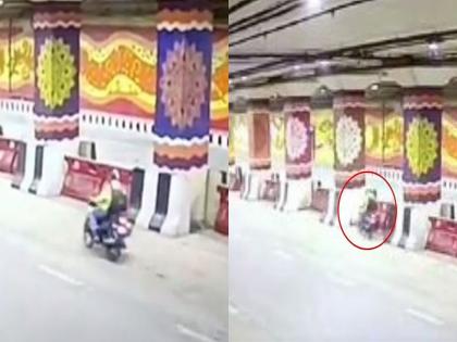 video Delhi biker dies in horrific crash in Pragati Maidan tunnel didn't get help due to poor signal | वीडियोः प्रगति मैदान टनल में भीषण दुर्घटना में बाइक सवार की हुई मौत; खराब सिग्नल के कारण नहीं मिली मदद, पुलिस को नहीं लग रही थी कॉल