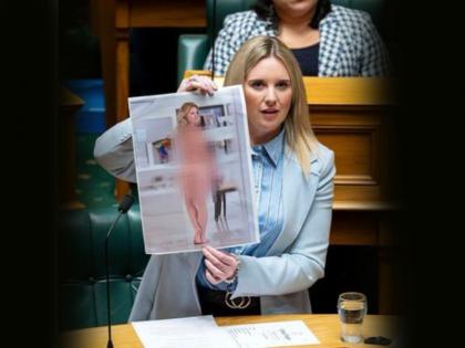 New Zealand MP Laura McClure Holds Up AI-Generated Nude Picture of Herself in Parliament To Expose Dangers of Deepfake Video viral | न्यूजीलैंड की महिला सांसद ने संसद में दिखाई एआई-जनरेटेड अपनी न्यूड फोटो, डीपफेक के खतरों को किया उजागर; वीडियो वायरल