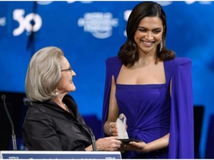 Deepika Padukone receives Crystal Award at Davos | दुनिया के टॉप अवॉर्ड्स में से एक क्रिस्टल अवॉर्ड से दीपिका पादुकोण को किया गया सम्मानित, जानें क्यों मिला ये खास सम्मान