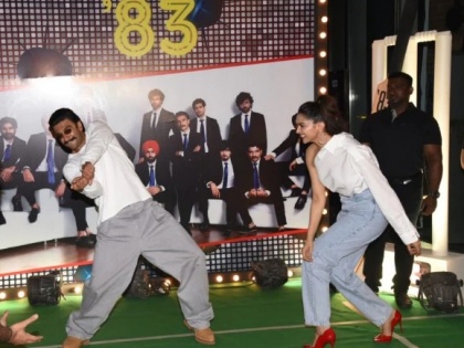 Deepika padukone and Ranveer singh warp up party video goes viral film 83 warp up party video | दीपिका-रणवीर ने रैपअप पार्टी में पंजाबी गाने पर जमकर किया डांस, खूब वायरल हो रहा है यह वीडियो