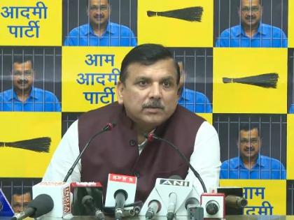 When Swati Maliwal went meet Delhi CM Arvind Kejriwal she misbehaved AAP MP Sanjay Singhstatement | Swati Maliwal: 'दिल्ली CM अरविंद केजरीवाल से मिलने गईं थी स्वाति, लेकिन हुई बदसलूकी..', आप सांसद संजय सिंह का बड़ा बयान