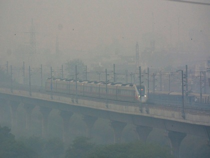 Delhi Pollution Update CM Kejriwal Orders Govt & Private Schools To Remain Shut For 2 Days Amid Deteriorating Air Quality | Delhi Pollution: वायु गुणवत्ता में गिरावट के बीच दिल्ली में सरकारी-निजी स्कूल अगले 2 दिनों तक रहेंगे बंद, केजरीवाल ने दिया आदेश