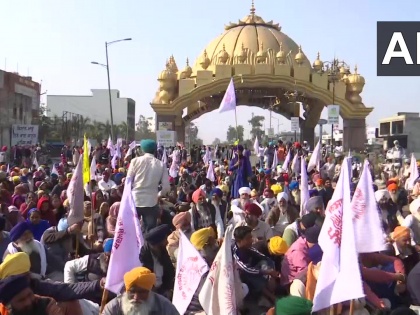 Chakka Jaam Punjab haryana up ncr south india Protesters block roads farmers Delhi-Amritsar National Highway | चक्का जाम: राजस्थान, पंजाब और हरियाणा में प्रदर्शन, सड़कें अवरुद्ध कीं, दक्षिण भारत में भी असर