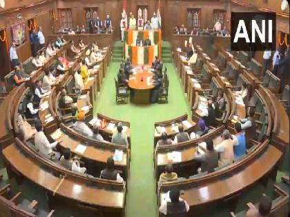 Delhi Assembly Session live Speaker Vijender Gupta suspends 5 AAP MLAs from the Legislative Assembly for the whole day | Delhi Assembly Session: विधानसभा अध्यक्ष विजेंद्र गुप्ता ने AAP के 12 विधायकों को पूरे दिन के लिए किया निलंबित, LG के अभिभाषण के दौरान कर रहे थे हंगामा Delhi Assembly Session live Speaker Vijender Gupta suspends 5 AAP MLAs from the Legislative Assembly for the whole day | Delhi Assembly Session: विधानसभा अध्यक्ष विजेंद्र गुप्ता ने AAP के 12 विधायकों को पूरे दिन के लिए किया निलंबित, LG के अभिभाषण के दौरान कर रहे थे हंगामा
