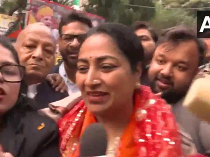 WATCH Delhi CM Oath Ceremony Live On asking if she will stay in the 'Sheesh Mahal' after the oath ceremony, Delhi CM designate Rekha Gupta says, "Nahi, Nahi video | WATCH Delhi CM Oath Ceremony: क्या शपथ समारोह के बाद वह 'शीश महल' में रहेंगी?, मनोनीत मुख्यमंत्री रेखा गुप्ता ने क्या कहा, देखें वीडियो