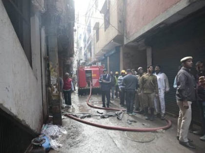 43 dead in Delhi fire, NDRF rescue operation continues, Full timeline here | दिल्ली अग्निकांड में 43 लोगों की मौत, NDRF का रेस्क्यू ऑपरेशन जारी, जानें अब तक का घटनाक्रम