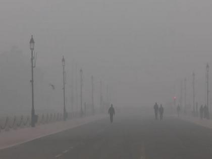 Delhi Air Pollution News GRAP 4 In Delhi ncr live updates aqi 484 school closed Scary and suffocating breathing difficult see video and photos | Delhi Air Pollution News: डरावनी और दमघोंटू, आंख से निकल रहे आंसू?, 484 पर एक्यूआई, सांस लेना दूभर, घर से काम कीजिए, लोग दुबके, देखें वीडियो और तस्वीरें Delhi Air Pollution News GRAP 4 In Delhi ncr live updates aqi 484 school closed Scary and suffocating breathing difficult see video and photos | Delhi Air Pollution News: डरावनी और दमघोंटू, आंख से निकल रहे आंसू?, 484 पर एक्यूआई, सांस लेना दूभर, घर से काम कीजिए, लोग दुबके, देखें वीडियो और तस्वीरें