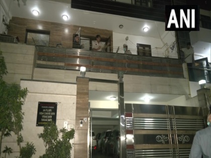 Delhi Crime Dead bodies found in the flat of former AIR official Rajrani Lal and her daughter injury marks found on body | Delhi Crime: आकाशवाणी की पूर्व अधिकारी राजरानी लाल और उनकी बेटी की फ्लैट में मिली लाश, शरीर पर चोट के निशान मिले