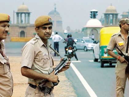 Overwhelmed on New Year: Over 300 challan invoices in Delhi and 198 in Mumbai for drunk driving | नववर्ष पर मस्ती पड़ी भारीः नशे में गाड़ी चलाने पर दिल्ली में 300 और मुंबई में 198 से अधिक कटे चालान 