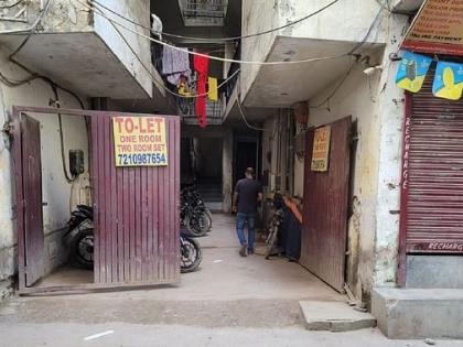 Family 5 Committed Suicide last seen 24th September Wife died due cancer a year ago know what compulsion Delhi’s Vasant Kunj cops suspect suicide see video watch | Delhi Vasant Kunj suicide: आखिरी बार 24 सितंबर को दिखा था परिवार?, एक साल पहले कैंसर के कारण पत्नी की मौत, जानिए क्या है मजबूरी Family 5 Committed Suicide last seen 24th September Wife died due cancer a year ago know what compulsion Delhi’s Vasant Kunj cops suspect suicide see video watch | Delhi Vasant Kunj suicide: आखिरी बार 24 सितंबर को दिखा था परिवार?, एक साल पहले कैंसर के कारण पत्नी की मौत, जानिए क्या है मजबूरी
