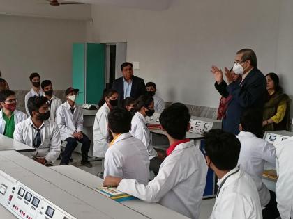 Delhi Modern physics lab inspire students become scientists benefit lot | दिल्लीः विद्यार्थियों को वैज्ञानिक बनने की प्रेरणा देगा अति आधुनिक फिजिक्स लैब, छात्रों को काफी फायदा