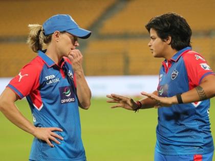 Delhi Capitals Women vs Mumbai Indians Women wpl 2025 live score Delhi derails Mumbai captures 1st position with 8 points defeats Mumbai Indians by 9 wickets | Delhi Capitals Women vs Mumbai Indians Women wpl 2025: दिल्ली ने मुंबई को किया बेपटरी?, 8 अंक के साथ पहले पायदान पर कब्जा, 9 विकेट से मुंबई इंडियंस को हराया, देखें तालिका