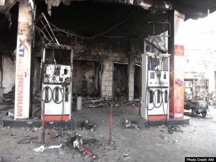 Delhi Violence: Manish Sisodia says 79 houses and 327 shops burnt, BJP formed relief committee | दिल्ली हिंसा: सिसोदिया बोले- 79 मकान और 327 दुकानें जलकर खाक, भाजपा ने बनाई राहत समिति