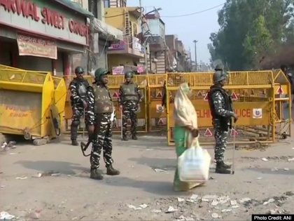Delhi Violence Mustafabad Crowd attacked physically disabled person while Namaz wife tell story | 'मेरा बेटा लौट आया, मेरे शौहर वहीं थे', मुस्तफाबाद की महिला ने दिल्ली हिंसा पर बयां किया दर्द, नमाज पढ़ते वक्त पति पर हमला