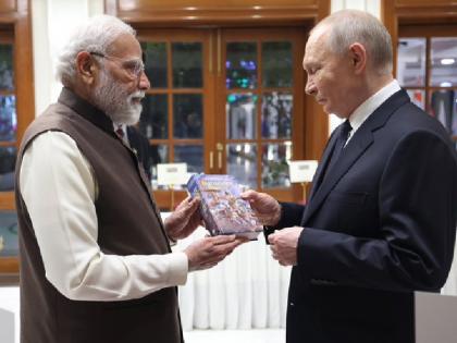 पीएम मोदी ने राष्ट्रपति पुतिन को भेंट की भगवत गीता, रशियन भाषा में किया गया है अनुवाद