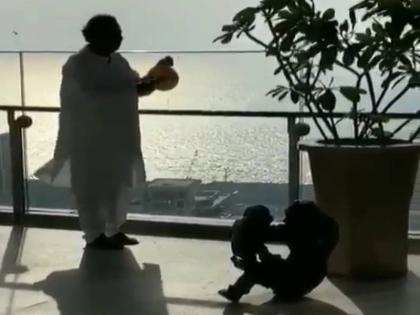 Mukesh Ambani and family were seen ringing bells video viral | Coronavirus: मुकेश अंबानी ने भी घंटी बजाकर लोगों का बढ़ाया हौसला, वीडियो सोशल मीडिया पर वायरल Mukesh Ambani and family were seen ringing bells video viral | Coronavirus: मुकेश अंबानी ने भी घंटी बजाकर लोगों का बढ़ाया हौसला, वीडियो सोशल मीडिया पर वायरल