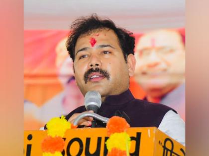 Assembly Elections 2023 Complaint filed against Union Minister Narendra Tomar son for transactions worth crores of rupees | कांग्रेस का केंद्रीय मंत्री नरेंद्र तोमर के बेटे पर आरोप, कहा- वायरल वीडियो में करोड़ों रुपये लेनदेन की बात आई सामने Assembly Elections 2023 Complaint filed against Union Minister Narendra Tomar son for transactions worth crores of rupees | कांग्रेस का केंद्रीय मंत्री नरेंद्र तोमर के बेटे पर आरोप, कहा- वायरल वीडियो में करोड़ों रुपये लेनदेन की बात आई सामने