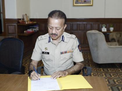 IPS Deven Bharti will be the new Police Commissioner of Mumbai know about him | Mumbai Police Commissioner: मुंबई के नए पुलिस कमिश्नर होंगे IPS देवेन भारती, जानिए उनके बारे में IPS Deven Bharti will be the new Police Commissioner of Mumbai know about him | Mumbai Police Commissioner: मुंबई के नए पुलिस कमिश्नर होंगे IPS देवेन भारती, जानिए उनके बारे में