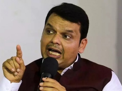 Maharashtra Chief Minister Devendra Fadnavis targets Pawar with reference to 'Natrang' | महाराष्ट्र के मुख्यमंत्री देवेंद्र फडणवीस ने 'नटरंग' का जिक्र करते हुए पवार पर साधा निशाना