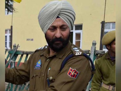 NIA files chargesheet against suspended J-K DSP Devinder Singh, five others for spreading terror | निलंबित DSP देविंदर सिंह समेत छह के खिलाफ चार्जशीट दायर, जम्मू-कश्मीर आतंकियों की भर्ती और टेरर फंडिंग में था शामिल