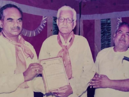 Brijbhasha poet and litterateur Devki Nandan Kumheria died protested against emergency spent 19 months jail | ब्रजभाषा के कवि एवं साहित्यकार देवकी नंदन कुम्हेरिया का निधन, आपातकाल का विरोध किया था,  19 माह जेल में रहे