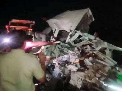 MP News 7 dead and 3 injured Gas tanker coming wrong direction blew car-pickup trapped people taken out help crane | MP News: 7 की मौत और 3 घायल?, गलत दिशा में आ रहे गैस टैंकर ने कार-पिकअप को उड़ाया, फंसे लोगों को क्रेन की मदद से बाहर निकाला