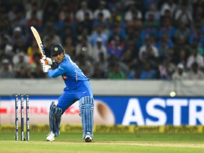 India vs Australia: MS Dhoni shines in 2019 ODIs, with 4 half centuries, insane numbers vs Australia | IND vs AUS: एमएस धोनी का 2.0 अवतार, 2019 के ये दमदार आंकड़े करेंगे हैरान