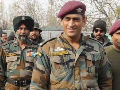 Army Chief Bipin Rawat approves MS Dhoni's request to train with Parachute regiment for 2 months | आर्मी चीफ ने मंजूर की धोनी की अर्जी, सेना के साथ जम्मू-कश्मीर में लेंगे दो महीने की ट्रेनिंग