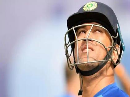 धोनी के नाम इंटरनेशनल क्रिकेट में सर्वाधिक मैचों में कप्तानी का रिकॉर्ड है (Twitter) 