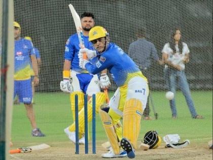 IPL 2019: MS Dhoni hits sixes at Chennai Super Kings practice, watch video | IPL 2019: दिखी धोनी की जबर्दस्त तैयारी, चेन्नई के लिए नेट्स में 140 सेकेंड में जड़े कई छक्के, देखें वीडियो