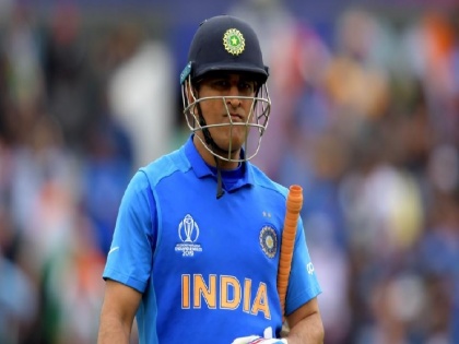 ICC remember MS Dhoni after India Loss ODI series against New Zealand, Fans says- We miss you Dhoni | न्यूजीलैंड से हारी भारतीय टीम तो ICC को आई धोनी की याद, लोगों ने कहा- फर्क नहीं पड़ता हारे या जीते, हमेशा धोनी को...