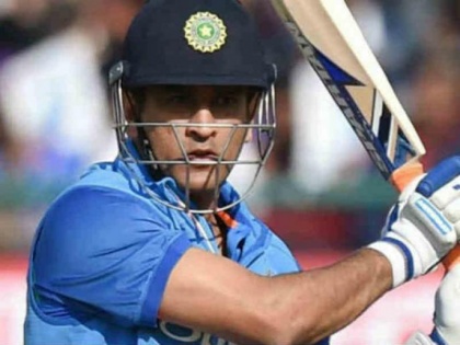 MS Dhoni criticised for baffling innings but gets Virat Kohli's backing | World Cup: धोनी की लचर बल्लेबाजी के लिए हो रही है आलोचना, कप्तान कोहली ने कही ये बड़ी बात